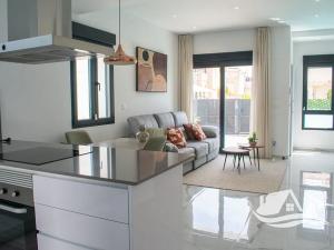 Prodej vily, Torrevieja, Španělsko, 95 m2