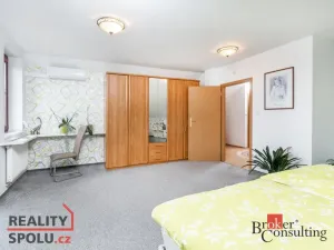 Prodej rodinného domu, Hradec Králové - Roudnička, Horní, 210 m2