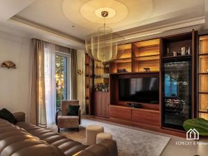 Prodej rodinného domu, Přezletice, Čakovická, 405 m2