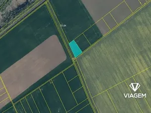 Prodej podílu pole, Býkev, 500 m2