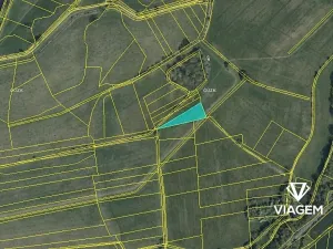 Prodej podílu pole, Jaroměř, 688 m2