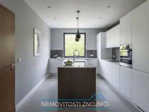 Prodej vily, Jaroslavice, Mlýnská, 300 m2