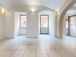 Prodej obchodního prostoru, Chrudim, Resselovo náměstí, 121 m2