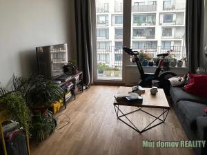 Pronájem bytu 2+kk, Praha - Vysočany, Smržových, 52 m2