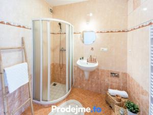 Pronájem bytu 2+kk, Znojmo, Jarošova, 62 m2