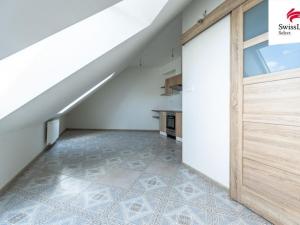 Prodej bytu 2+kk, Břežany II, 57 m2