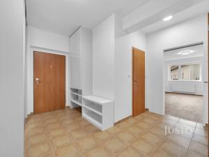 Prodej bytu 4+kk, Praha - Dubeč, Netlucká, 102 m2