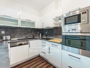 Pronájem bytu 3+1, Pardubice, V Ráji, 90 m2