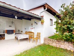 Prodej rodinného domu, Činěves, 100 m2