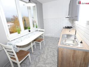 Pronájem bytu 2+1, Mariánské Lázně - Úšovice, Kubelíkova, 63 m2