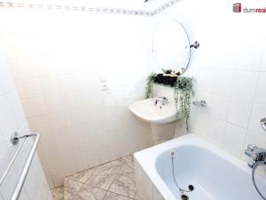 Pronájem bytu 2+1, Mariánské Lázně - Úšovice, Kubelíkova, 63 m2