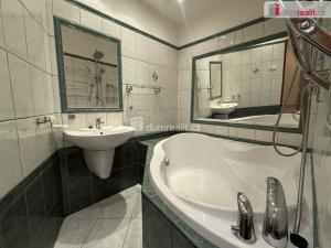 Pronájem bytu 3+1, Litoměřice - Pokratice, Na Výsluní, 76 m2