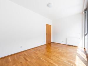 Pronájem bytu 2+kk, Praha - Karlín, U Mlýnského kanálu, 58 m2