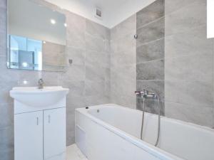 Pronájem bytu 4+kk, Hradec Králové, Fričova, 85 m2