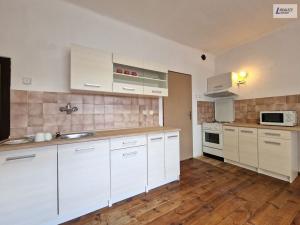 Prodej chalupy, Klučenice, 137 m2