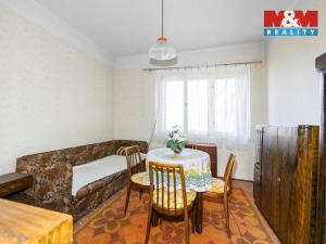 Prodej rodinného domu, Běštín, 285 m2