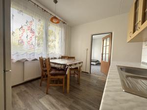 Pronájem bytu 3+1, Plzeň - Severní Předměstí, Břeclavská, 68 m2