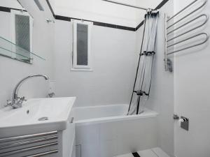 Pronájem bytu 3+kk, Praha - Malá Strana, Újezd, 77 m2