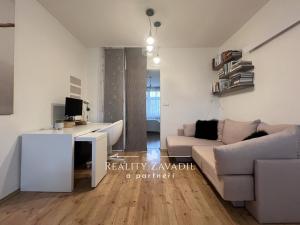 Pronájem bytu 2+kk, Praha, Chaberská, 45 m2