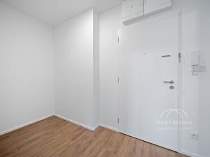 Pronájem bytu 2+kk, Praha, Líbalova, 46 m2