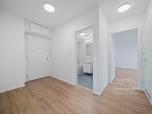 Pronájem bytu 2+kk, Praha, Líbalova, 50 m2
