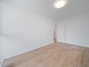 Pronájem bytu 2+kk, Praha, Líbalova, 43 m2