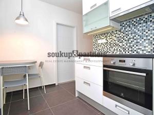 Pronájem bytu 2+1, Praha - Vršovice, V olšinách, 52 m2