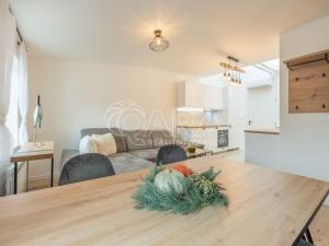 Prodej bytu 2+kk, Praha - Smíchov, Holubova, 48 m2