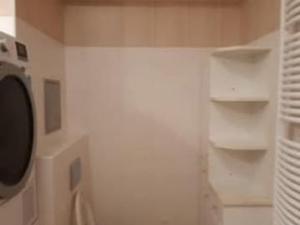 Prodej bytu 1+kk, Praha - Horní Měcholupy, Hornoměcholupská, 45 m2