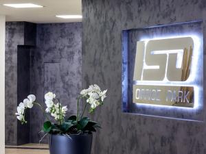 Pronájem kanceláře, Praha - Uhříněves, Přátelství, 62 m2