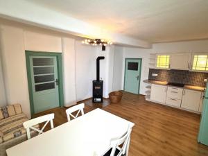 Prodej rodinného domu, Jestřabí v Krkonoších, 400 m2