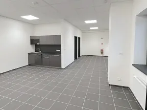 Pronájem kanceláře, Praha - Běchovice, Podnikatelská, 117 m2