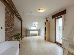 Prodej rodinného domu, Lužná, K Višňovce, 245 m2