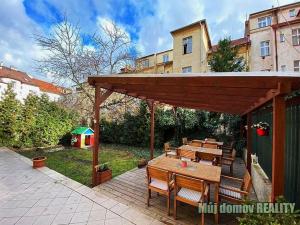 Pronájem bytu 2+kk, Praha - Smíchov, U Santošky, 50 m2