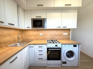 Pronájem bytu 3+1, Olomouc, tř. Kosmonautů, 67 m2