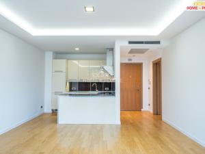 Prodej bytu 2+kk, Praha - Podolí, Jeremenkova, 62 m2