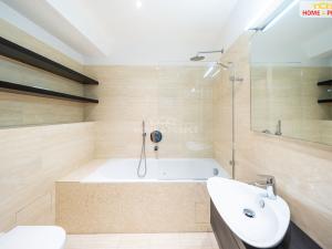 Prodej bytu 2+kk, Praha - Podolí, Jeremenkova, 62 m2