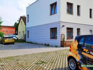 Prodej bytu 1+kk, Praha - Uhříněves, Bečovská, 32 m2