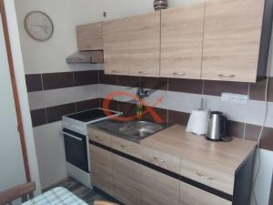 Pronájem bytu 1+1, Lipník nad Bečvou, Jezerská, 32 m2