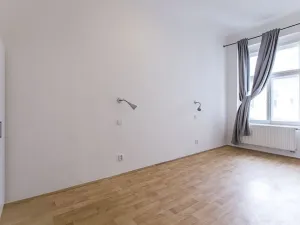 Pronájem bytu 2+kk, Praha - Karlín, U invalidovny, 55 m2