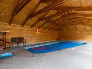 Prodej rodinného domu, Kadaň, Třešňová, 405 m2