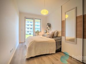 Prodej bytu 2+kk, Praha, Zvěřinova, 60 m2