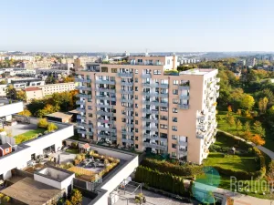 Prodej bytu 2+kk, Praha, Zvěřinova, 60 m2