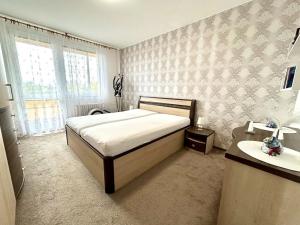 Prodej bytu 3+1, Hradec Králové, třída Edvarda Beneše, 99 m2