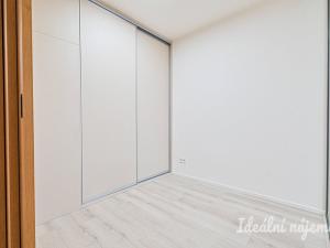 Pronájem bytu 1+kk, Brno, Dornych, 39 m2