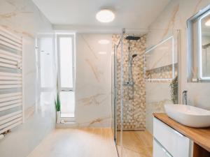 Prodej bytu 2+kk, Praha, Bořivojova, 101 m2