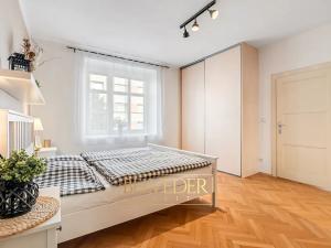 Prodej bytu 4+1, Teplice, Metelkovo náměstí, 120 m2