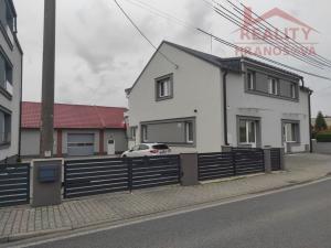 Pronájem bytu 2+kk, Píšť, Opavská, 38 m2