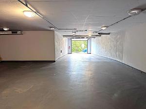 Pronájem garážového stání, Zlín, Podlesí II, 19 m2