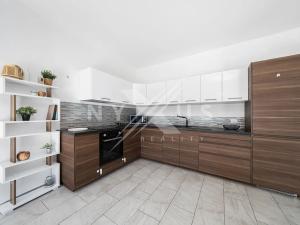 Prodej rodinného domu, Krakovany, 163 m2